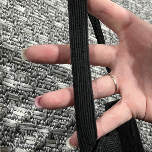 Vintage Black Zipper Purse - Picture 3 of 11